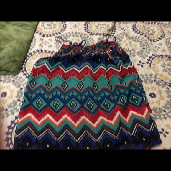 Top - Picture 2 of 2